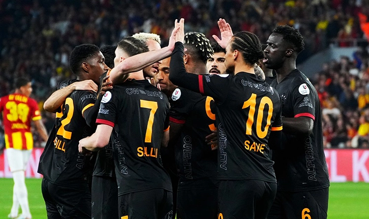 Galatasaray İzmir'de hata yapmadı: Göztepe’yi 3-1 geçti