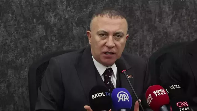 MHP'de üst düzey istifa: İzzet Uli Yönter yollarını ayırdı