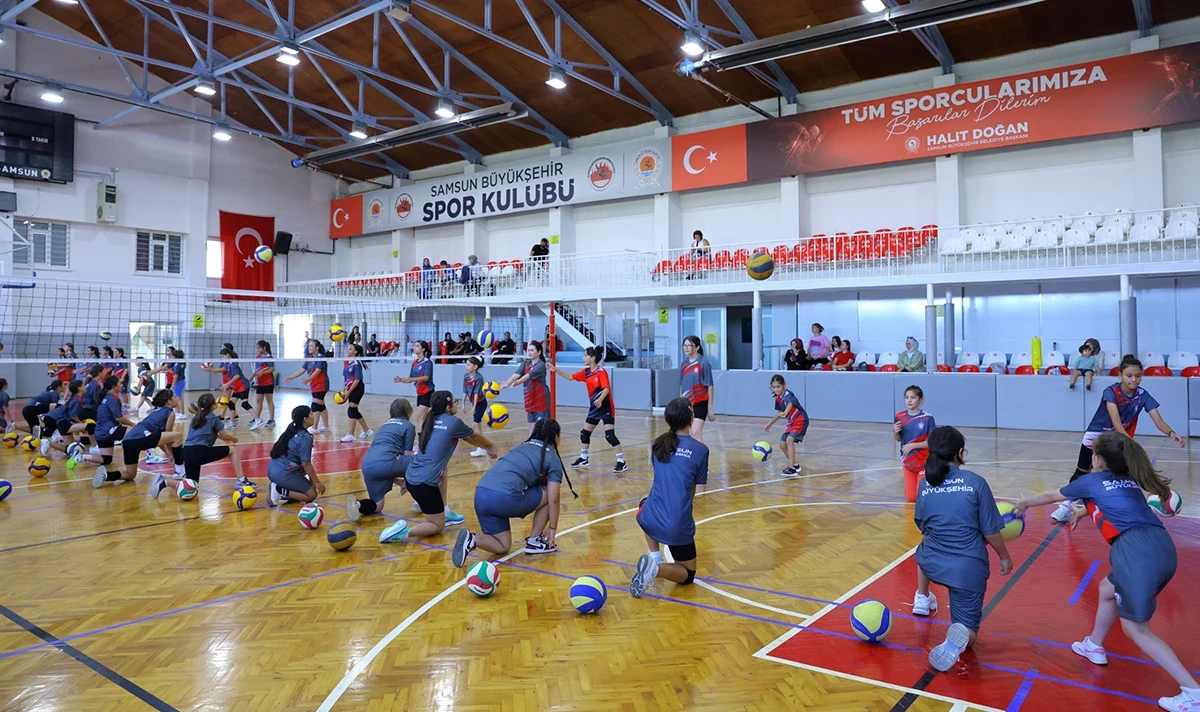 Samsun'da gençler sporla buluştu: Büyükşehir'den 11 branşta eğitim