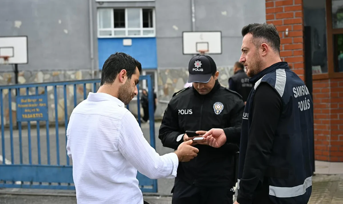 Samsun’da okul çevrelerinde sıkı güvenlik! Polis ekipleri artırıldı