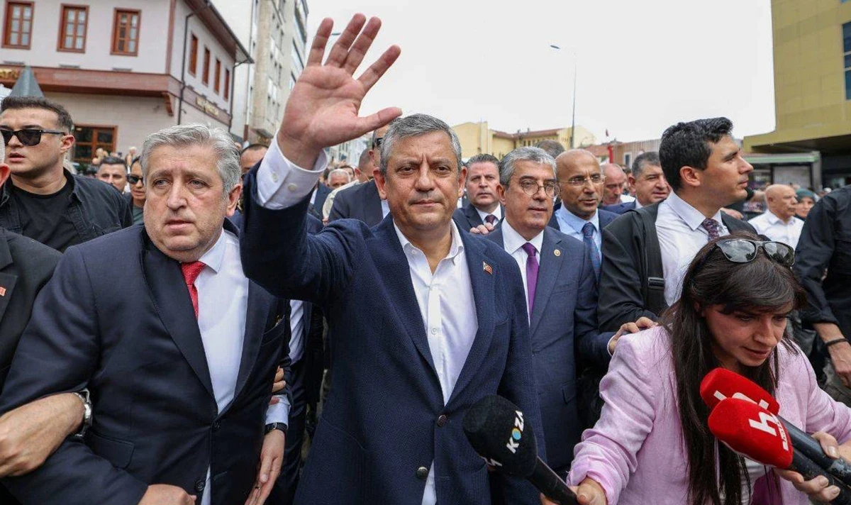26 günde dudak uçuklatan rakam: YENİ Parti'ye 477 milyon TL bağış